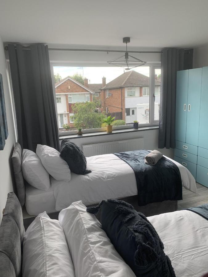 Crowthorne House, Beautiful 3 Bedroom Home For Upto 8 Guests, With Sofa Bed Cul-De-Sac With Private Driveway Нотингам Екстериор снимка