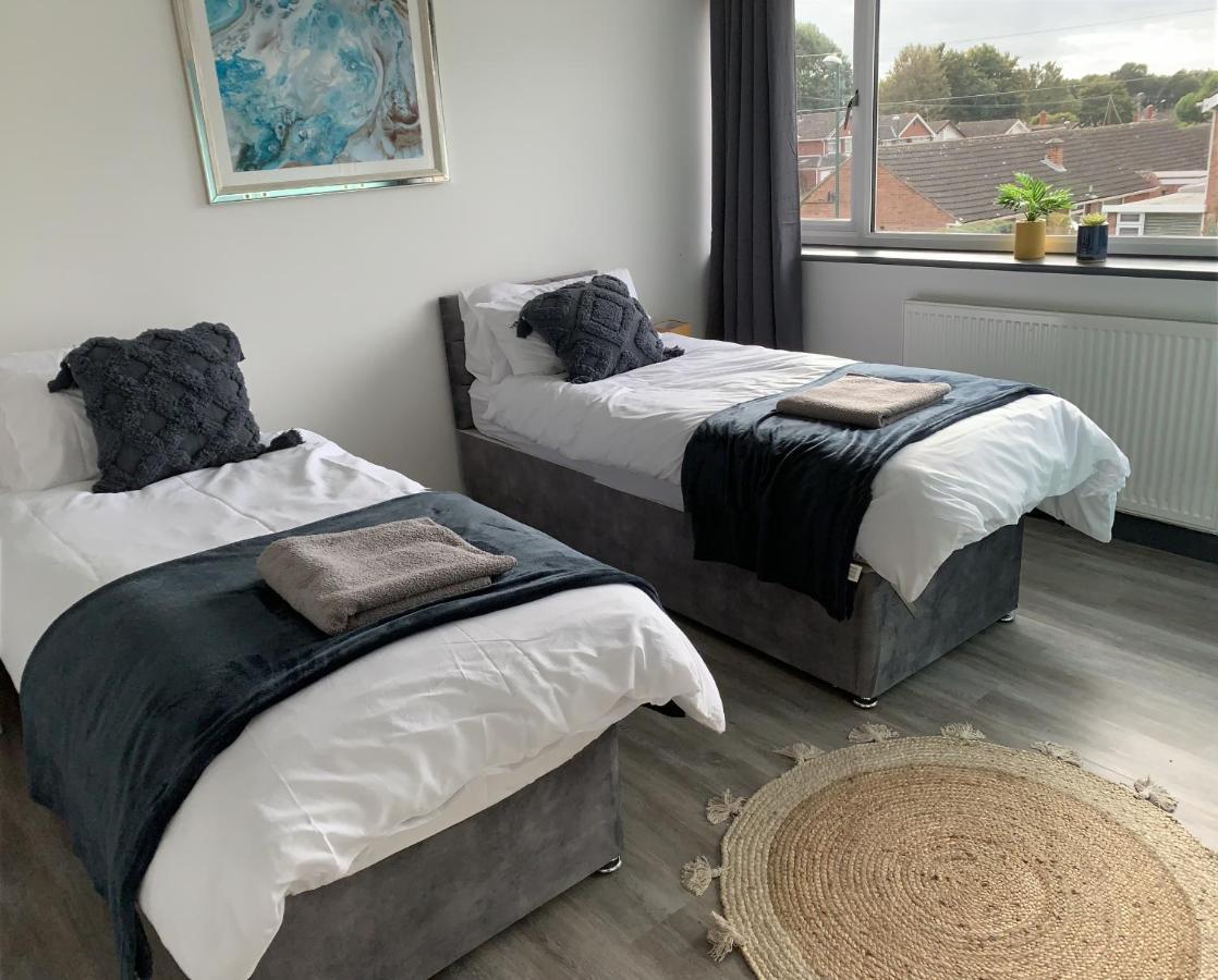 Crowthorne House, Beautiful 3 Bedroom Home For Upto 8 Guests, With Sofa Bed Cul-De-Sac With Private Driveway Нотингам Екстериор снимка